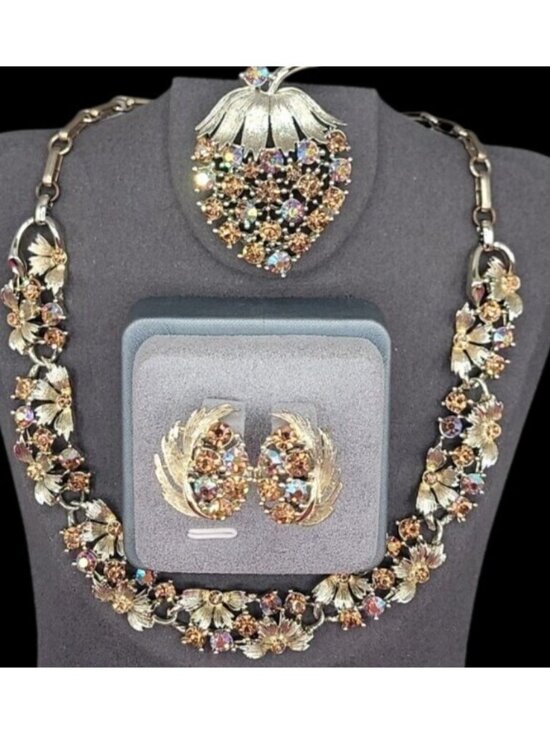 Lisner Jewelry - Vintage Lisner Parure Aurora Borealis Strawberry Jewelry Set Gold Tone ESTATE